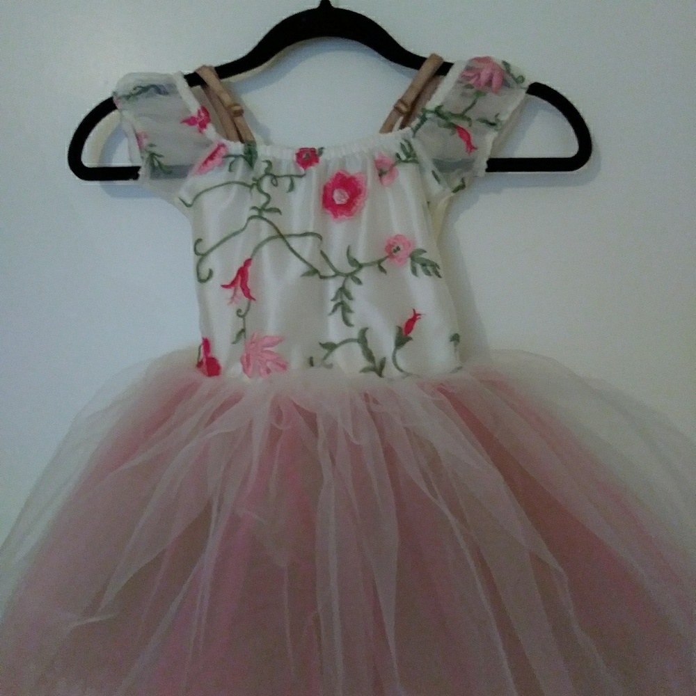 Childs size 5-6 ballerine style dress.